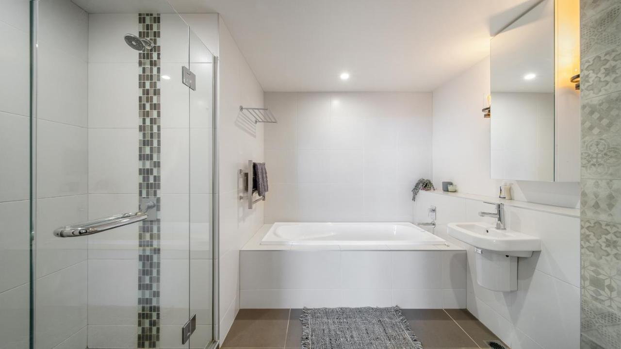 Central City View With Free Valet Parking Christchurch Exterior photo